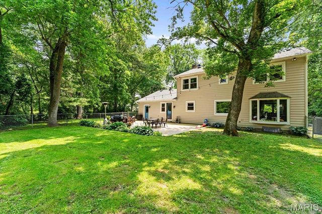 24 Forest Gate Drive, Belleville, IL 62220