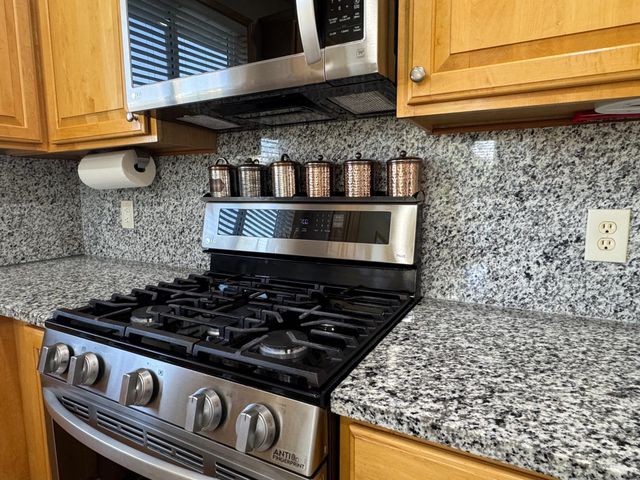 474 Bluebird Lane, Woodbury, MN 55125
