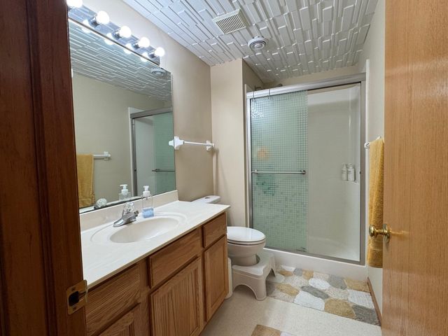 474 Bluebird Lane, Woodbury, MN 55125