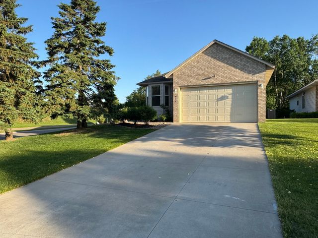 474 Bluebird Lane, Woodbury, MN 55125