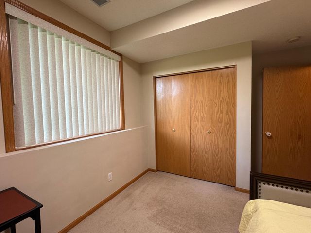 474 Bluebird Lane, Woodbury, MN 55125