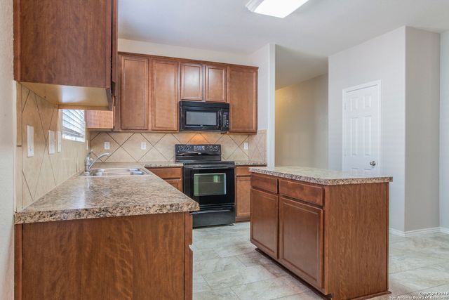 7647 Paraiso Haven, Boerne, TX 78015