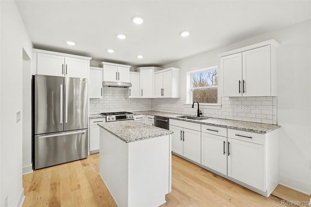 7294 River Rock Drive, Davison Township, MI 48423