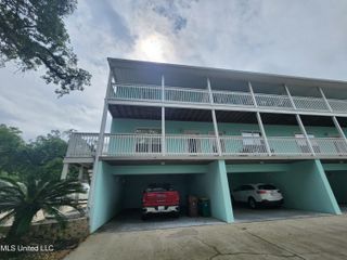 1496 Beach Boulevard, E, Biloxi, MS 39530