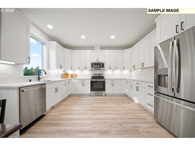 2607 Ne 53RD St, Vancouver, WA 98663