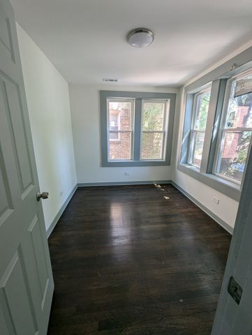 7953 S Essex Avenue S 2, Chicago, IL 60617