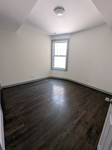 7953 S Essex Avenue S 2, Chicago, IL 60617