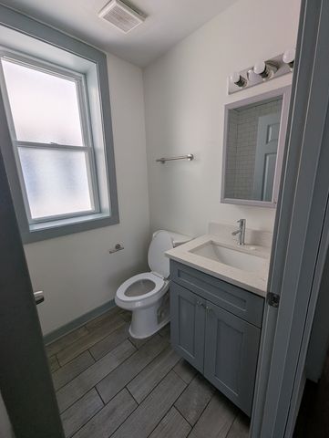 7953 S Essex Avenue S 2, Chicago, IL 60617