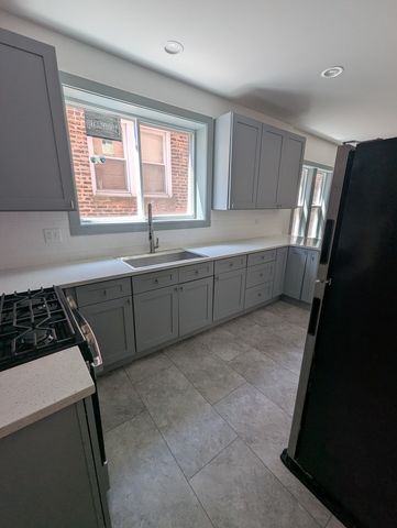 7953 S Essex Avenue S 2, Chicago, IL 60617