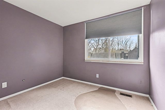 242 Dunbarton Court, Kalamazoo, MI 49006