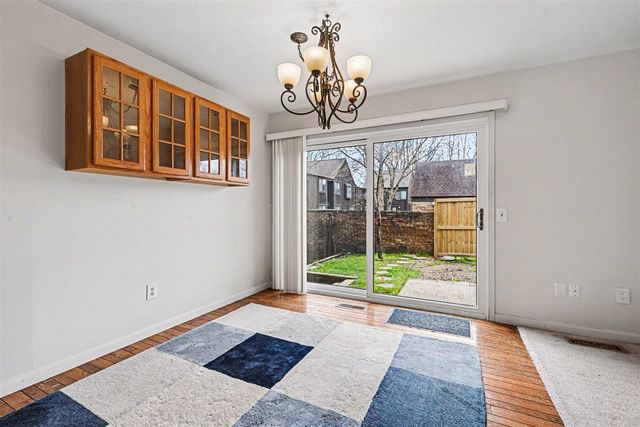 242 Dunbarton Court, Kalamazoo, MI 49006