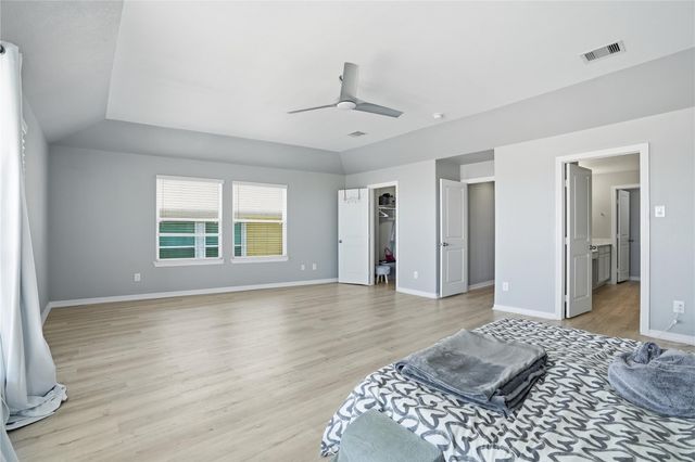 709 N Bayshore Drive, La Porte, TX 77571