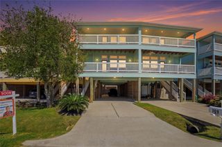 709 N Bayshore Drive, La Porte, TX 77571