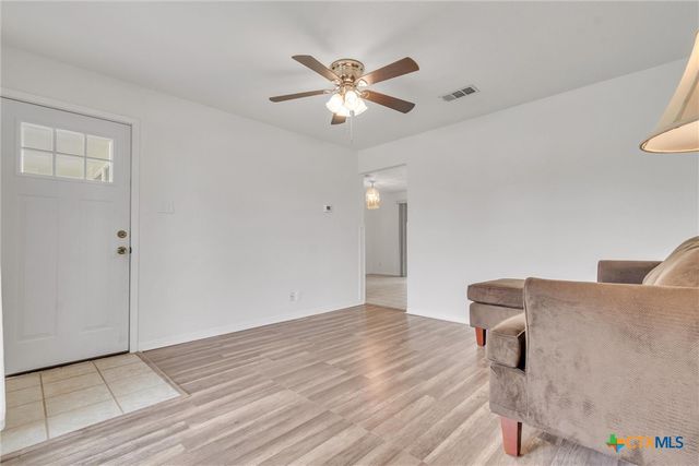 104 S Meadow Drive, Little River Academy, TX 76554