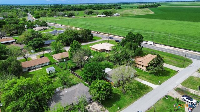 104 S Meadow Drive, Little River Academy, TX 76554