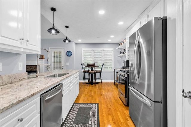 205 Brookhaven Place, Canton, GA 30114