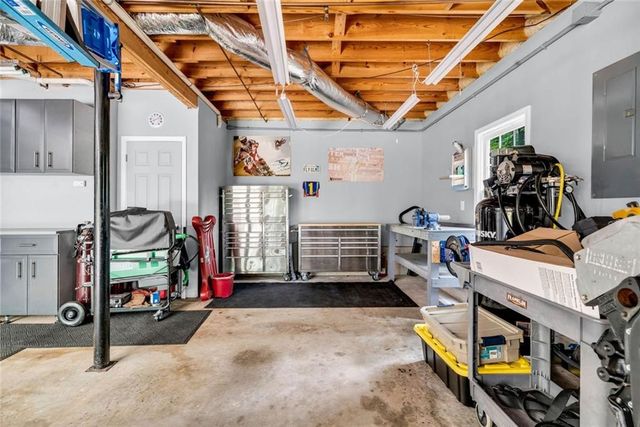 205 Brookhaven Place, Canton, GA 30114