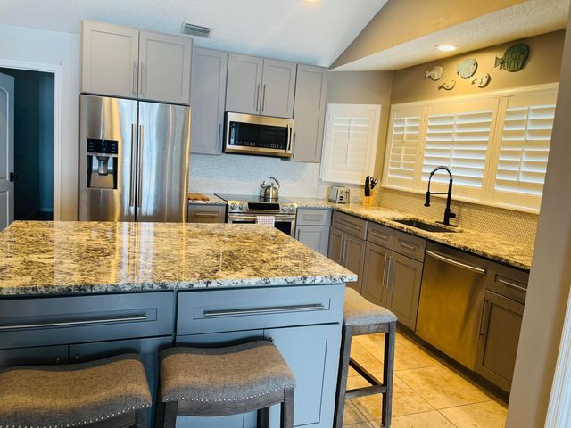 621 Ocean Dunes Circle, Jupiter, FL 33477