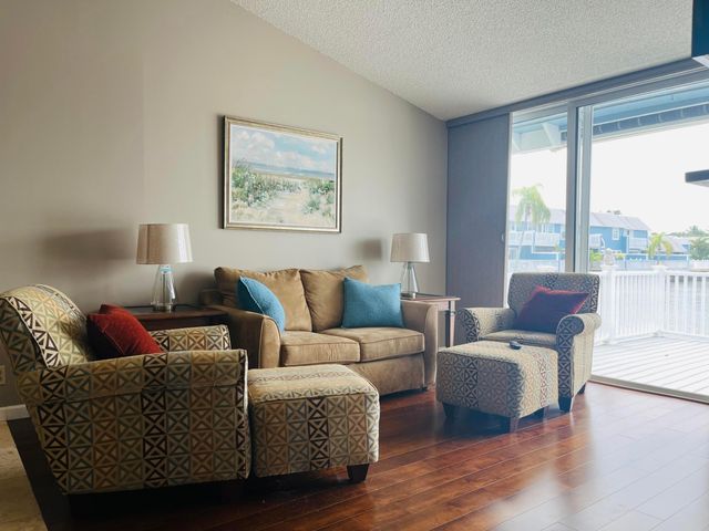 621 Ocean Dunes Circle, Jupiter, FL 33477