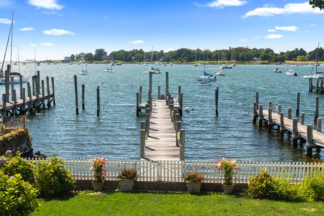 88 Water Street, Stonington, CT 06378