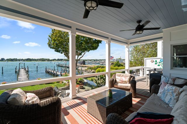 88 Water Street, Stonington, CT 06378