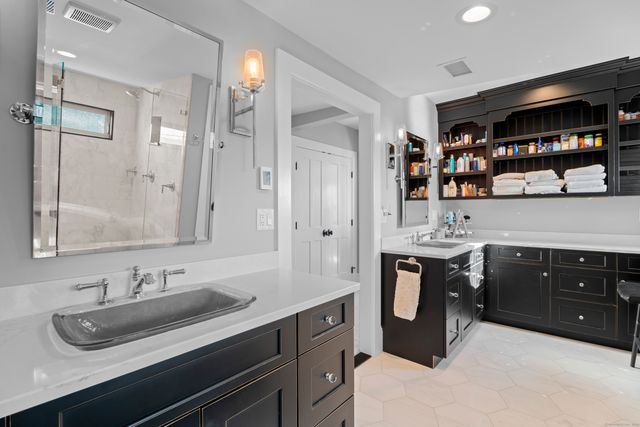 88 Water Street, Stonington, CT 06378