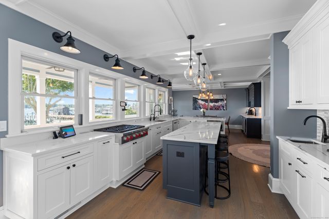 88 Water Street, Stonington, CT 06378