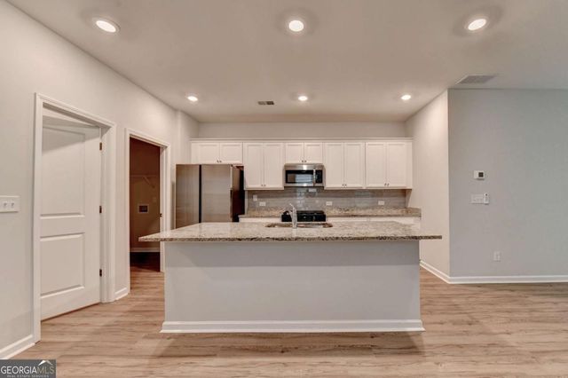 175 Grey Falcon Avenue, Braselton, GA 30517