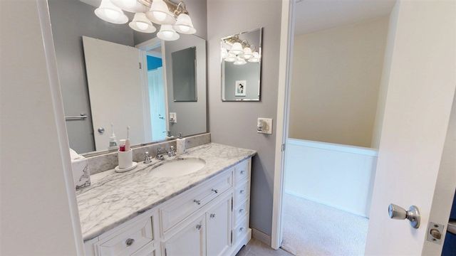 718 Peninsula Court, Ann Arbor, MI 48105
