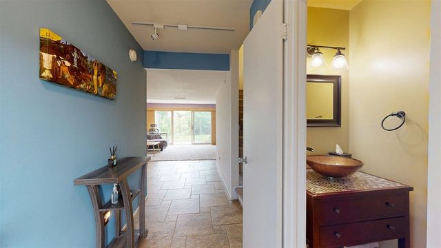 718 Peninsula Court, Ann Arbor, MI 48105