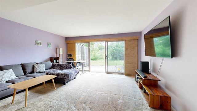 718 Peninsula Court, Ann Arbor, MI 48105