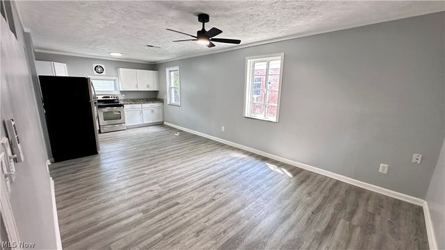 21000 Crystal Avenue, Euclid, OH 44123