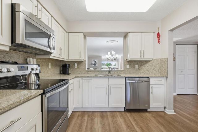 5746 Crystal Shores Drive 307, Boynton Beach, FL 33437