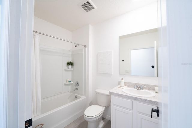 2733 REDDISH EGRET BEND, Harmony, FL 34773