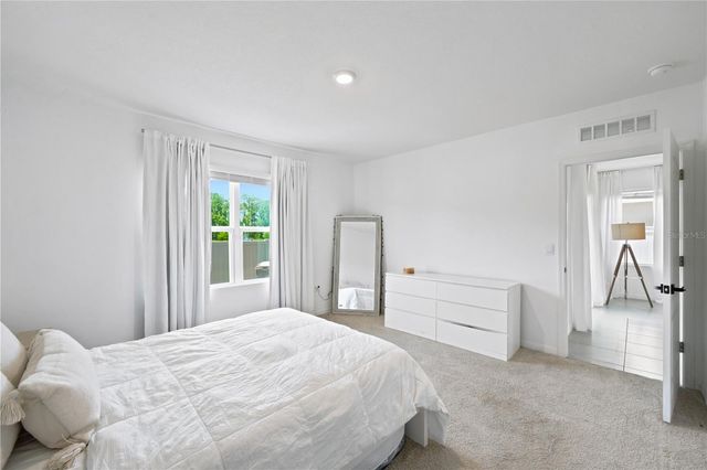 2733 REDDISH EGRET BEND, Harmony, FL 34773