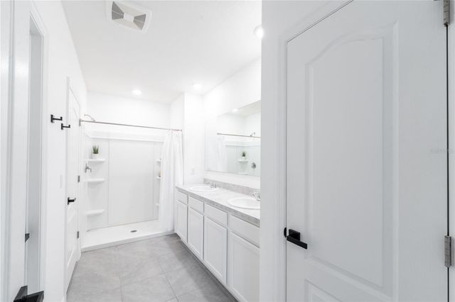 2733 REDDISH EGRET BEND, Harmony, FL 34773