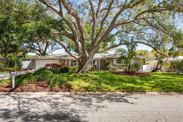 1218 TAYLOR AVE, Dunedin, FL 34698