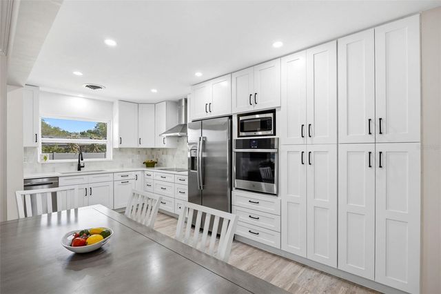 1218 TAYLOR AVE, Dunedin, FL 34698