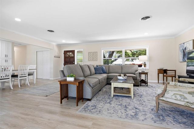 1218 TAYLOR AVE, Dunedin, FL 34698