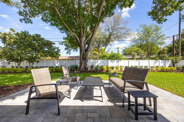 1218 TAYLOR AVE, Dunedin, FL 34698