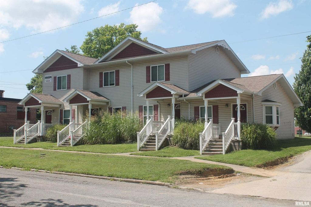 310-312 W MONROE Street 4, Carbondale, IL 62901