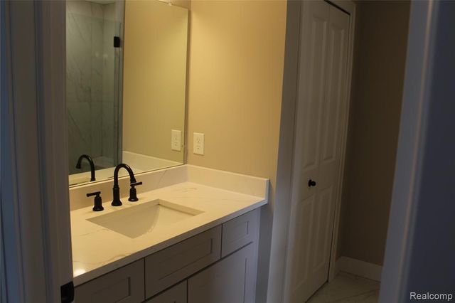 50315 Arcadia Drive, Macomb, MI 48042