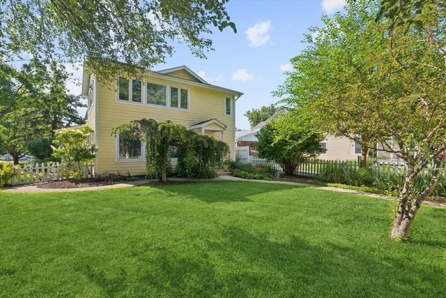 83 N Park Boulevard, Glen Ellyn, IL 60137
