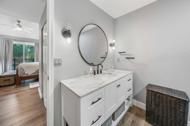 11771 St Andrews Place Apt 101, Wellington, FL 33414