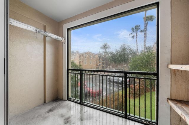 11771 St Andrews Place Apt 101, Wellington, FL 33414