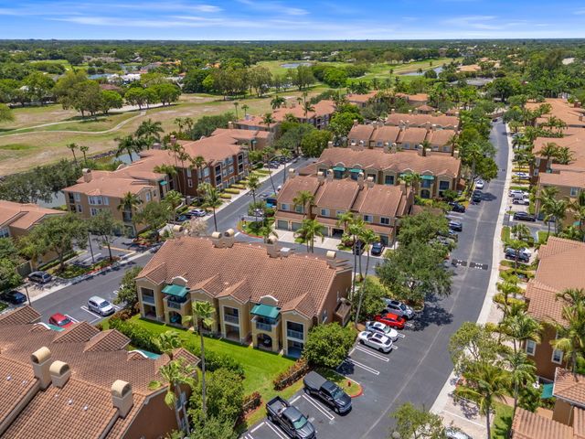 11771 St Andrews Place Apt 101, Wellington, FL 33414