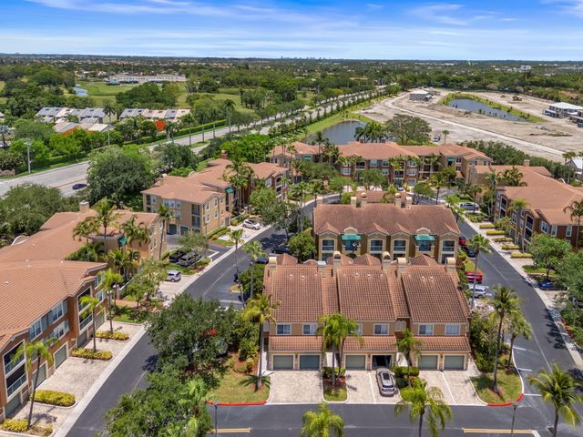 11771 St Andrews Place Apt 101, Wellington, FL 33414