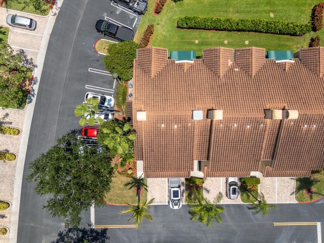 11771 St Andrews Place Apt 101, Wellington, FL 33414