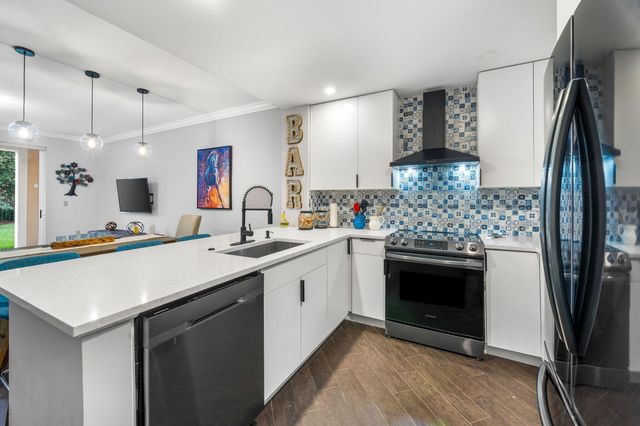 11771 St Andrews Place Apt 101, Wellington, FL 33414
