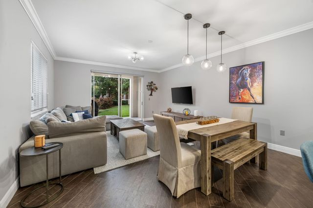 11771 St Andrews Place Apt 101, Wellington, FL 33414